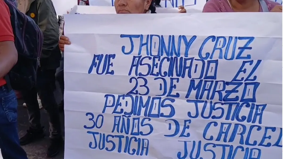 Examen de guantelete, descartan la versión oficial de un “cruce de fuego”. Justicia rechaza cesación para policías asesinos de Yhonny Cruz