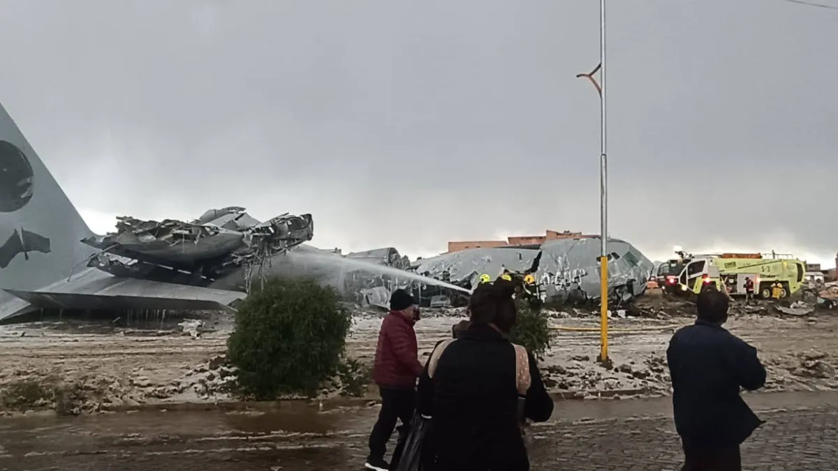 Al menos 15 fallecidos y seis heridos deja el accidente de un avión militar en El Alto