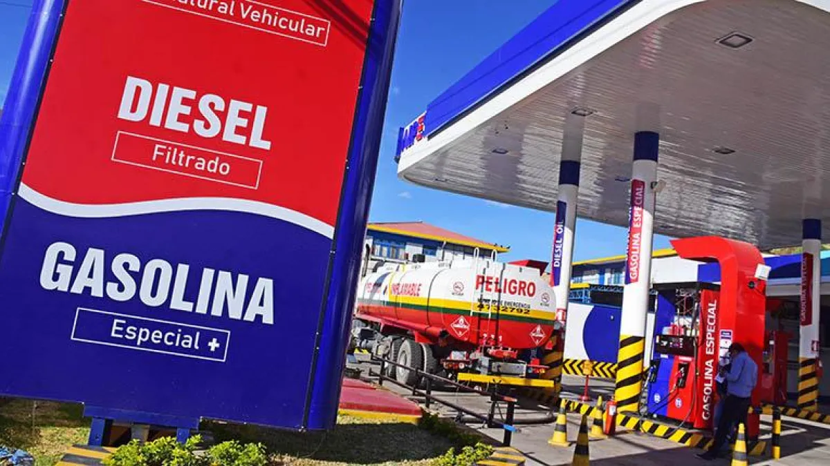 Evo Morales critica el DS 5644 y afirma que el Gobierno traslada al sector privado la responsabilidad del abastecimiento de combustibles